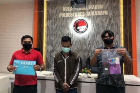 Pengedar ini Nekat Ambil Paket Sabu Dekat Markas Polisi, Endingnya...