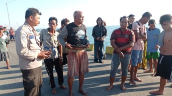Kapal Fajar Nusantara Terbalik di Perairan Pulau Sapudi, Ini Pengakuan Penumpang