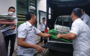 Geledah Kantor Khilafatul Muslimin Surabaya Raya, Polisi Sita Poster hingga Buku