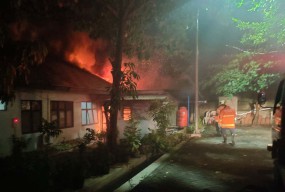 Puskesmas Tanah Kali Kedinding, Surabaya Terbakar