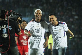 FOTO: Ronaldinho di Trofeo Nusantara