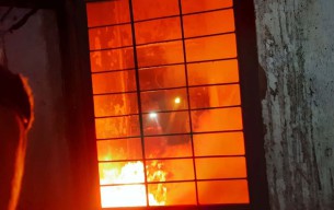 Rumah Kerajinan Kuningan di Mojoagung, Jombang Terbakar