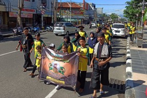 Punya 48 Cucu dan Cicit, Nenek di Ponorogo Jalani Tradisi Angon Putu