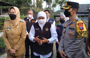 Gubernur Jatim Pastikan Vaksinasi Aman, Peternak Harus Tenang