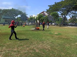 Wujudkan Layanan Prima, RSUD dr Harjono Gelar In House Training Bagi Karyawan
