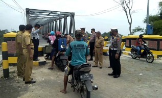 Jembatan Glendeng Bojonegoro-Tuban Dibuka untuk Roda Dua, Lainnya Harap Bersabar