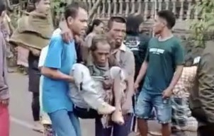 Pikap Pengangkut Buruh Kebun Kopi Kecelakaan di Bondowoso, 9 Orang Terluka