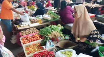 Harga Kebutuhan Pokok di Lamongan Melonjak Jelang Idul Adha