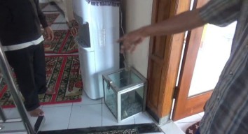 Aksi Pencurian Kotak Amal di Jombang Terekam CCTV