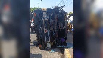 Pikap Tabrak Motor dan Terguling di Sampang, Bocah 5 Tahun Meninggal