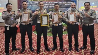 HUT Bhayangkara, Satlantas Polres Lamongan Sabet 4 Penghargaan