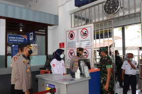 Stasiun Kepanjen Malang Terapkan Wajib Vaksin Booster untuk Perjalanan Jauh