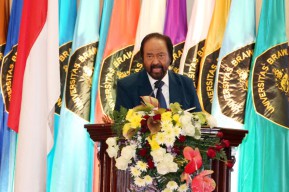 Orasi Ilmiah Doktor Honoris Causa Surya Paloh: Politik Identitas hingga Pemilu