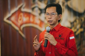 Malam Tasyakuran HUT RI Ke-77, Ketua DPRD Surabaya: Niti Laku Teladan Pahlawan
