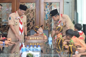 Anak Pramuka Duduki Kursi Bupati Lamongan, Ternyata...