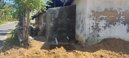 Penerima Bantuan Pembangunan MCK di Pamekasan Masih Keluarkan Uang Pribadi