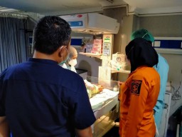 Bayi di Atas Genteng Gemparkan Warga Perumahan Elite Surabaya