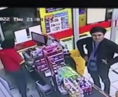 Pemuda di Kota Batu Viral Terekam CCTV Curi Pelumas Organ Intim, Haduuuhh...