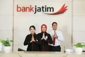 Bank Jatim Terpilih Sebagai Bank dengan Kinerja Tersehat Tahun 2022