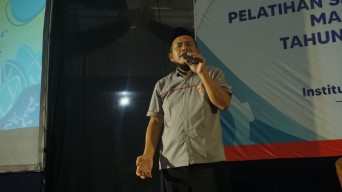 Mantan Napiter Bom Bali Ali Fauzi Berada di Antara Maba ITS, Ada Apa?