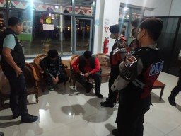 Pemuda Lamongan Coba Tabrakan Diri ke Kereta Api, Bisikan Gaib?