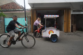 Es Krim Orlando Optimistis Bertahan karena Ini Kuncinya (3-habis)