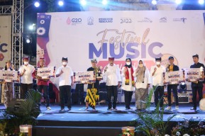 Melalui Festival, Pemkab Banyuwangi Ajak Musisi Jalanan Tampil di Kafe-Hotel
