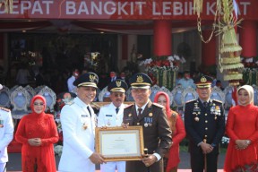 Selamatkan Aset Pemkot Senilai Rp15 M, Kajari Tanjung Perak Diganjar Penghargaan