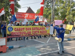 Buruh di Jombang Turun ke Jalan, Ini Tuntutan Mereka