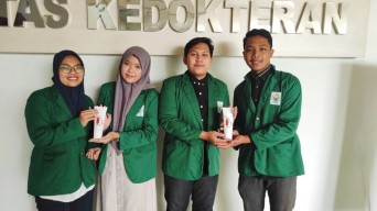 Mahasiswa di Surabaya Ciptakan Body Cream Berbahan Dasar Biji Buah Delima
