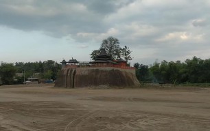 Kisah Masjid Mbah Buyut Sona Jombang Berada di Tengah Galian C