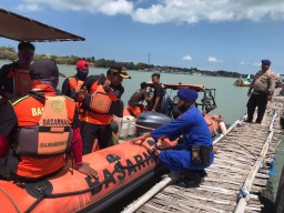 Pilihan Pembaca: KLM Cinta Kembar, Tewas Tersengat Listrik, Makam Mbah Sambi