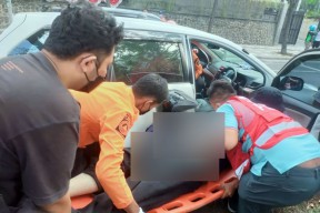 Innalillahi, Pria di Surabaya Meninggal saat Mengemudi Mobil