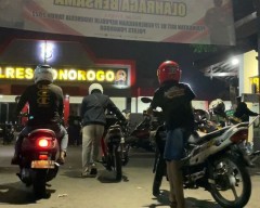 Terjaring Razia, Ratusan Pemuda di Ponorogo Dorong Motor Sampai Mapolres