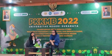 Gelar PKKMB 2022, Ini Pesan Sabrang untuk Mahasiswa Baru Unesa
