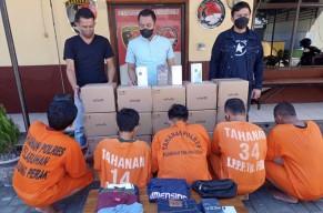 Sindikat Penggelapan di Surabaya Dibongkar, Ratusan HP Senilai Rp1,5 M Disita