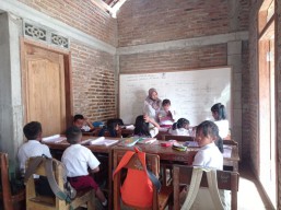 Makin Berbahaya, Siswa SDN 2 Karangpatihan Ponorogo Pindah ke Rumah Warga