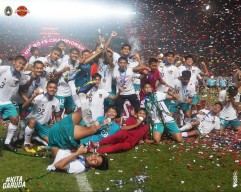 Timnas Juara Piala AFF U-16, Khofifah Bangga dan Apresiasi 5 Pemain Asal Jatim