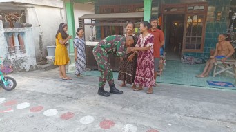 Suasana Haru Warnai Berakhirnya Progam TMMD ke-144 di Lamongan