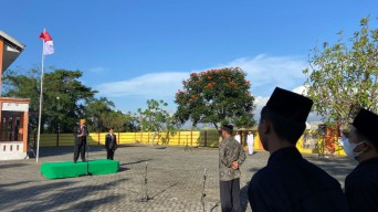 Veteran di Kediri Berbagi Cerita Perjuangan Saat Upacara Bersama Warga