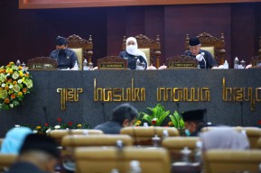 Perda Penanaman Modal Direvisi, Khofifah Ingin Investasi di Jatim Meningkat