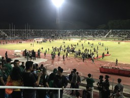 Persebaya Ditekuk Rans FC, Bonek Ricuh di Stadion Gelora Delta Sidoarjo