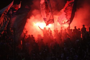 Suporter Nyalakan Flare, Manajemen Arema FC Didenda Rp50 Juta