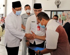 Santunan untuk Keluarga SMPN 8 Pasuruan yang Kecelakaan di Semarang