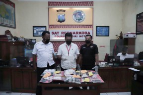 Terlibat Peredaran Narkoba dan Pil Koplo di Kota Kediri, 12 Orang Ditangkap