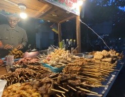 Kuliner Malam di Kota Kediri: Angkringan Mbah Semar hingga Nasi Goreng Kuah