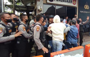 Aksi Demo BBM di Jombang, Mahasiswa Digelandang ke Kantor Polisi