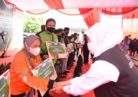 Pembagian Program Perlindungan Sosial di Sidoarjo Dipercepat, Ini Kata Khofifah