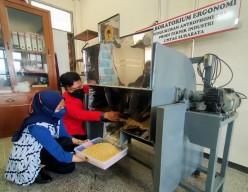 Mixer Ragi Kedelai Otomatis Ciptaan Mahasiswa Untag Permudah UMKM Perajin Tempe