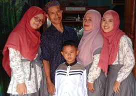 Cerita Anak Tukang Bangunan Peroleh Beasiswa Jalur Hafidz di UMSurabaya